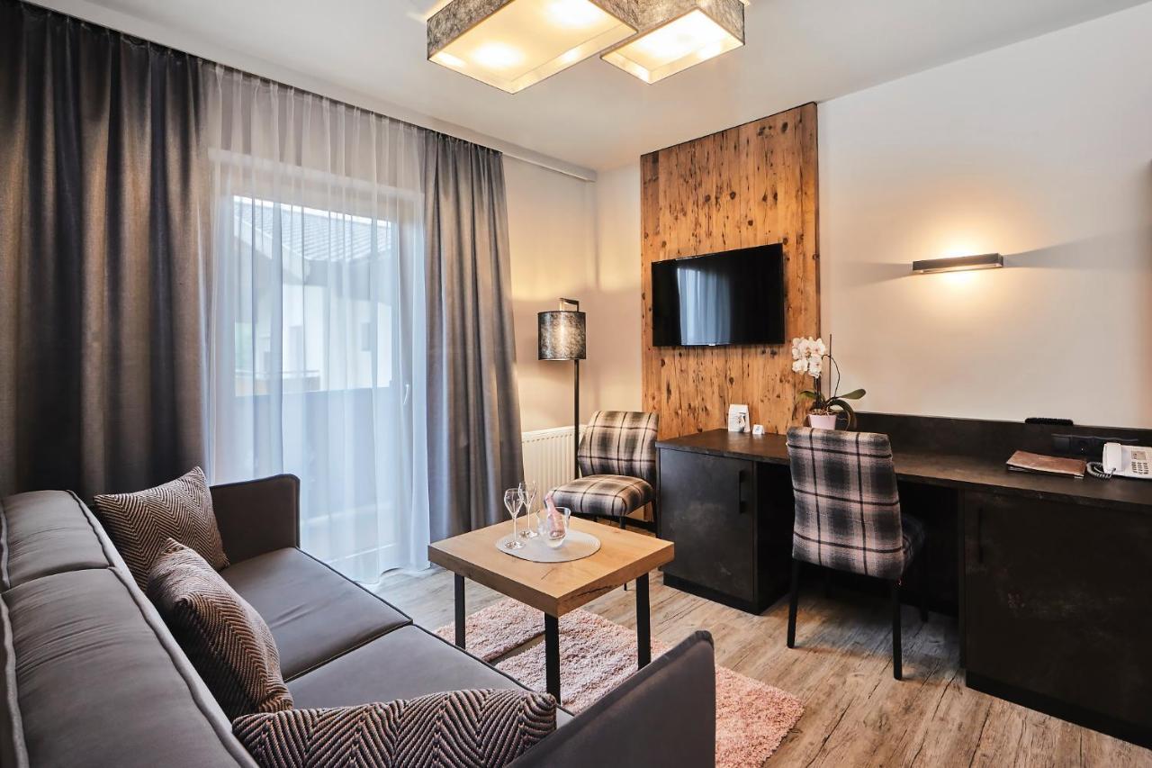 Aparthotel Bergland Soll Exterior photo